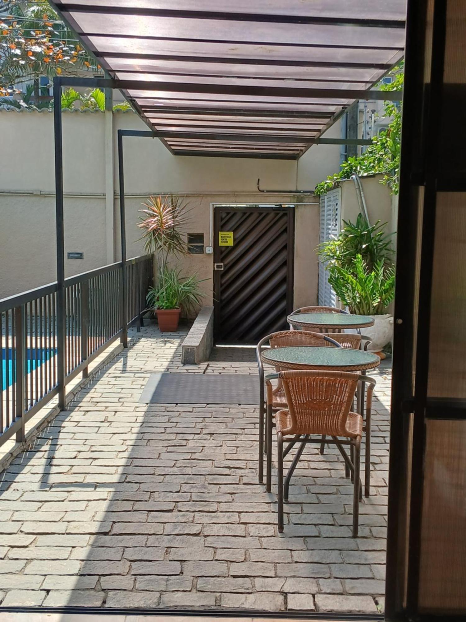 Pousada Parque Suites Estacionamento E Piscina Γκουαρούχα Εξωτερικό φωτογραφία